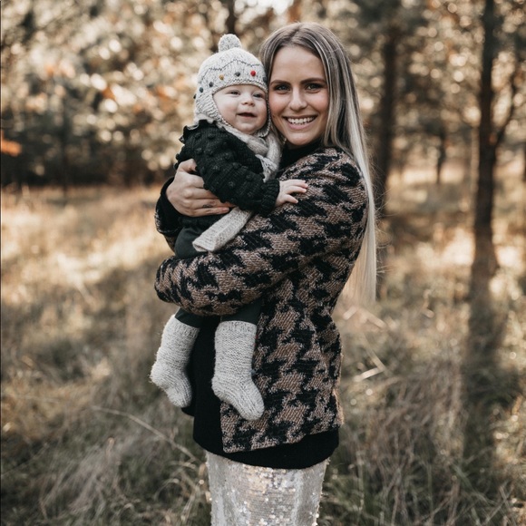 Meet the Posher - Picture 1 of 1